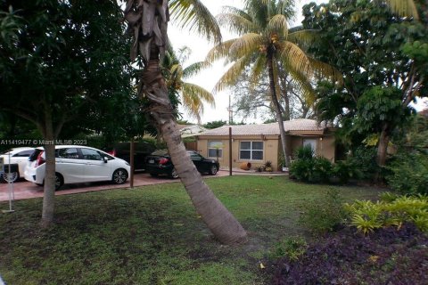 Купить виллу или дом в Норт-Майами-Бич, Флорида 4 спальни, 151.71м2, № 613134 - фото 20