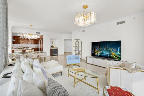 Condo in Sunny Isles Beach, Florida, 4 bedrooms  № 1329934 - photo 2