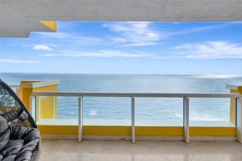 Copropriété à vendre à Sunny Isles Beach, Floride: 4 chambres, 254.18 m2 № 1329934 - photo 4