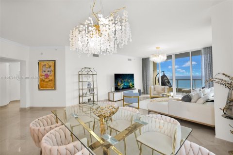 Condominio en venta en Sunny Isles Beach, Florida, 4 dormitorios, 254.18 m2 № 1329934 - foto 5