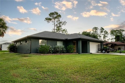 Villa ou maison à vendre à North Port, Floride: 3 chambres, 143.63 m2 № 1312920 - photo 1