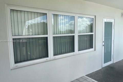 Condominio en venta en Deerfield Beach, Florida, 1 dormitorio, 68.56 m2 № 574017 - foto 1