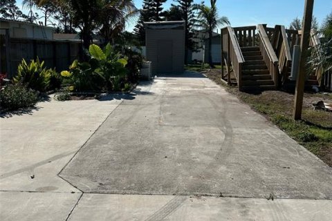 Terreno en venta en Englewood, Florida № 982684 - foto 17