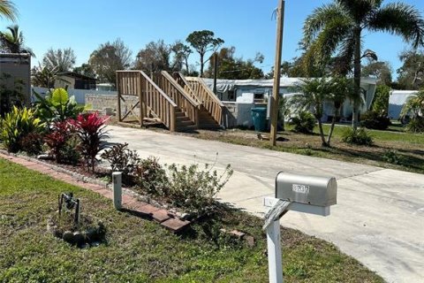 Terreno en venta en Englewood, Florida № 982684 - foto 2