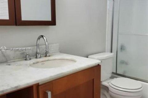 Condominio en venta en North Miami Beach, Florida, 1 dormitorio, 73.58 m2 № 1271069 - foto 8