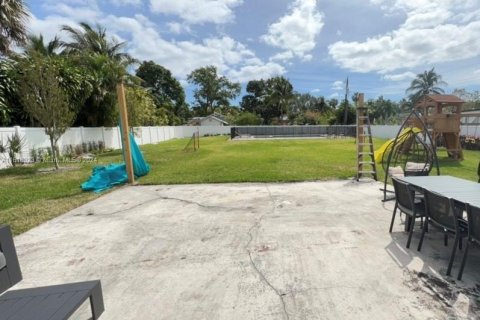 Villa ou maison à vendre à Pembroke Pines, Floride: 4 chambres, 117.06 m2 № 1271103 - photo 26