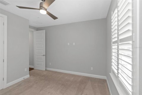 Townhouse in Tampa, Florida 3 bedrooms, 143.26 sq.m. № 1312451 - photo 27