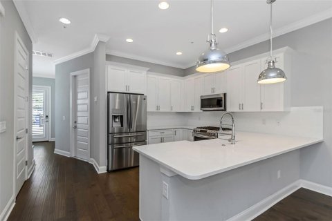 Adosado en venta en Tampa, Florida, 3 dormitorios, 143.26 m2 № 1312451 - foto 5