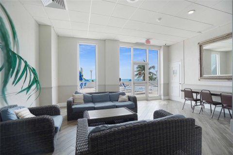 Condo in Fort Lauderdale, Florida, 1 bedroom  № 1182539 - photo 13