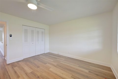 Copropriété à vendre à Deerfield Beach, Floride: 2 chambres, 76.18 m2 № 1103541 - photo 11