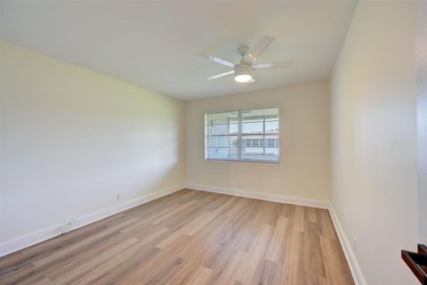 Copropriété à vendre à Deerfield Beach, Floride: 2 chambres, 76.18 m2 № 1103541 - photo 12