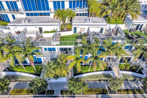 Touwnhouse à vendre à Fort Lauderdale, Floride: 3 chambres, 203.92 m2 № 1103584 - photo 30