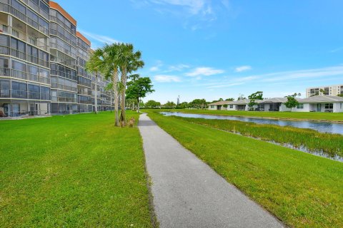 Condo in Delray Beach, Florida, 2 bedrooms  № 1103608 - photo 9