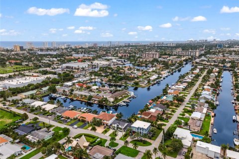 Villa ou maison à vendre à Pompano Beach, Floride: 3 chambres, 244.33 m2 № 1372814 - photo 5