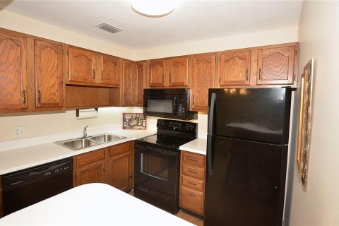 Condo in Vero Beach, Florida, 1 bedroom  № 1208876 - photo 28