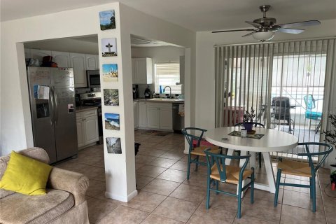 Casa en venta en Clearwater, Florida, 3 dormitorios, 100.33 m2 № 1366678 - foto 4