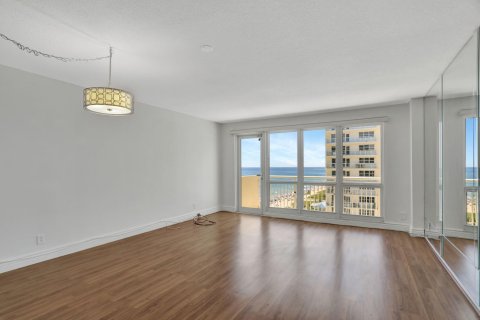 Condo in Pompano Beach, Florida, 2 bedrooms  № 1100831 - photo 22