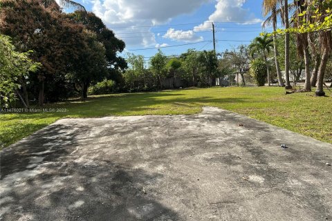 Terrain à vendre à Fort Lauderdale, Floride № 802462 - photo 2