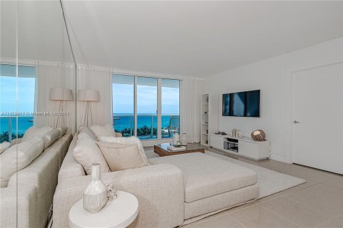 Condominio en alquiler en Miami Beach, Florida, 2 dormitorios, 83.61 m2 № 3594 - foto 24