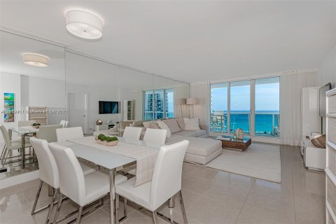 Condominio en alquiler en Miami Beach, Florida, 2 dormitorios, 83.61 m2 № 3594 - foto 5