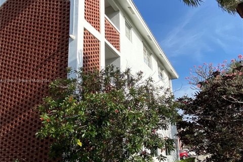 Condominio en venta en Lighthouse Point, Florida, 2 dormitorios, 85.47 m2 № 1101708 - foto 28