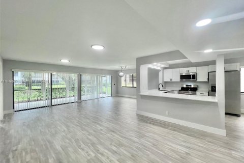 Condominio en venta en Boynton Beach, Florida, 3 dormitorios, 132.48 m2 № 1235407 - foto 6
