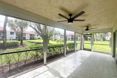 Condominio en venta en Boynton Beach, Florida, 3 dormitorios, 132.48 m2 № 1235407 - foto 24
