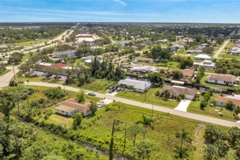 Terrain à vendre à Punta Gorda, Floride № 760186 - photo 6