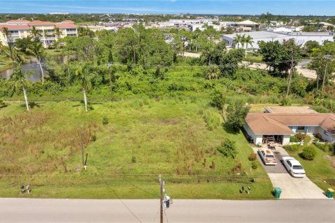 Terreno en venta en Punta Gorda, Florida № 760186 - foto 1