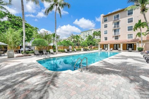 Condo in Hollywood, Florida, 2 bedrooms  № 1372449 - photo 20