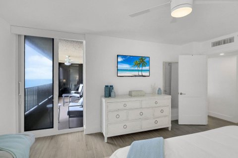 Condo in Juno Beach, Florida, 2 bedrooms  № 848136 - photo 20