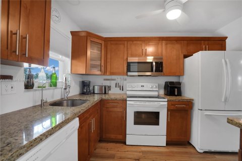 Condo in Fort Lauderdale, Florida, 2 bedrooms  № 1226427 - photo 21