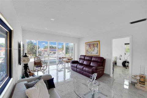 Condo in Fort Lauderdale, Florida, 2 bedrooms  № 1226427 - photo 6