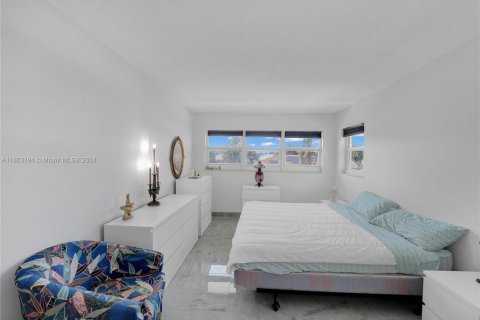 Condo in Fort Lauderdale, Florida, 2 bedrooms  № 1226427 - photo 26