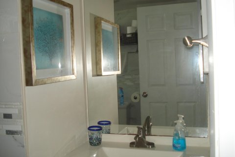 Copropriété à vendre à Lake Worth, Floride: 3 chambres, 145.3 m2 № 990389 - photo 3