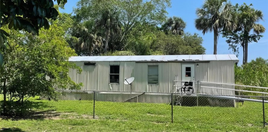 Immobilier commercial à Okeechobee, Floride № 990387