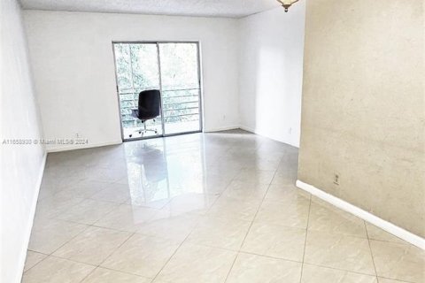 Condominio en venta en Deerfield Beach, Florida, 2 dormitorios, 119.84 m2 № 1364920 - foto 19