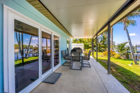 Villa ou maison à vendre à Stuart, Floride: 2 chambres, 102.19 m2 № 1207431 - photo 6