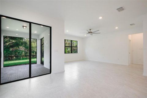 Villa ou maison à vendre à North Port, Floride: 4 chambres, 171.87 m2 № 1376543 - photo 25