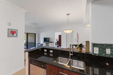 Condominio en venta en Palm Beach Gardens, Florida, 2 dormitorios, 90.67 m2 № 720886 - foto 19