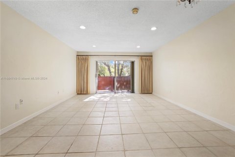 Condominio en venta en Coral Gables, Florida, 1 dormitorio, 83.24 m2 № 1423063 - foto 12