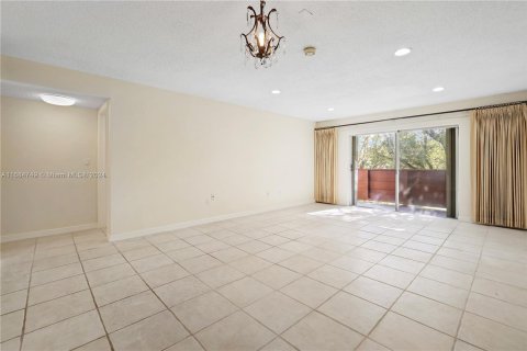 Condominio en venta en Coral Gables, Florida, 1 dormitorio, 83.24 m2 № 1423063 - foto 10