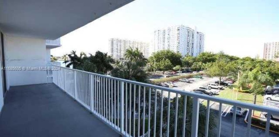 Condo in Aventura, Florida, 2 bedrooms  № 1423109