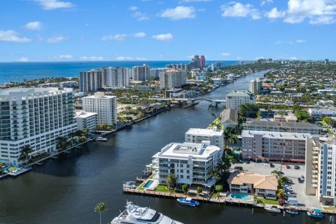 Condo in Fort Lauderdale, Florida, 3 bedrooms  № 1151394 - photo 2