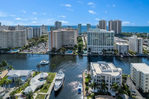 Condo in Fort Lauderdale, Florida, 3 bedrooms  № 1151394 - photo 1