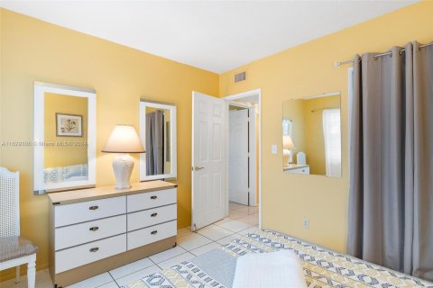 Copropriété à vendre à Pompano Beach, Floride: 2 chambres, 87.33 m2 № 1289170 - photo 18