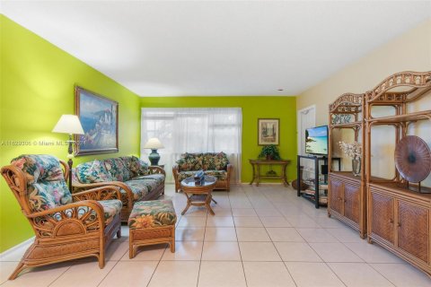 Copropriété à vendre à Pompano Beach, Floride: 2 chambres, 87.33 m2 № 1289170 - photo 7