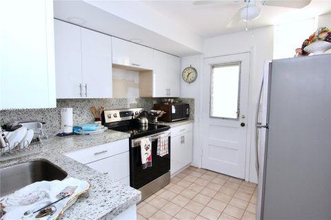 Copropriété à vendre à Aventura, Floride: 1 chambre, 75.25 m2 № 1161142 - photo 6