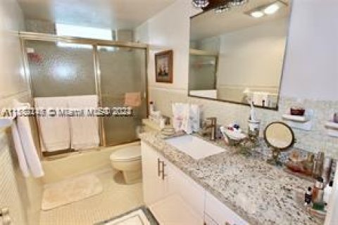 Condominio en venta en Aventura, Florida, 1 dormitorio, 75.25 m2 № 1161142 - foto 8