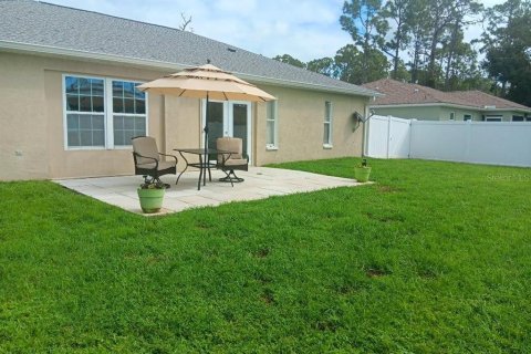 House in North Port, Florida 3 bedrooms, 118.73 sq.m. № 1387203 - photo 7